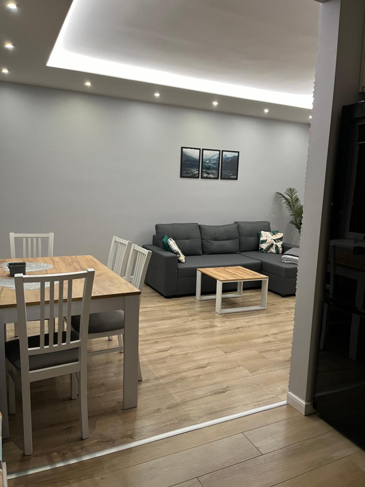 Nowoczesny Apartament Z Przestronna Lazienka Apartamento Stalowa Wola Exterior foto